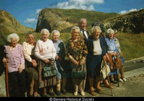 Bernera senior citizens on a day trip to Harris