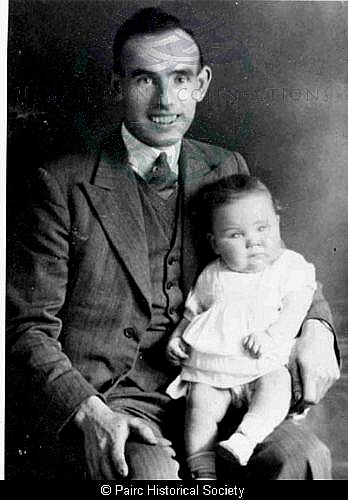 John Murdo Macleod, with one of his daughters